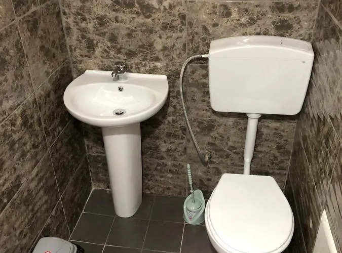 Livadhi Moll' e Shoshit