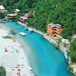 Bed & Breakfast Livadhi 3*