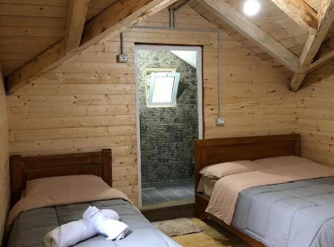 Livadhi Bed & Breakfast 3*