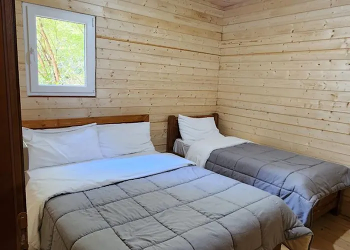 Bed & Breakfast Livadhi Moll' e Shoshit