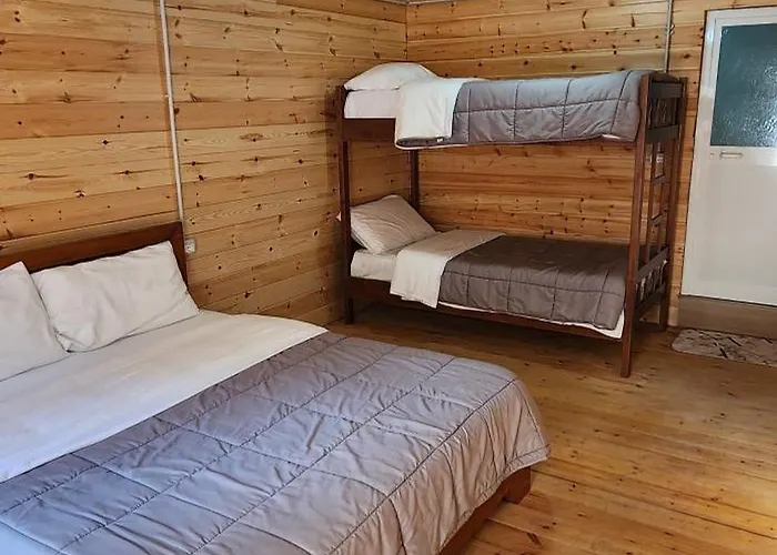 Livadhi 3* Moll' e Shoshit
